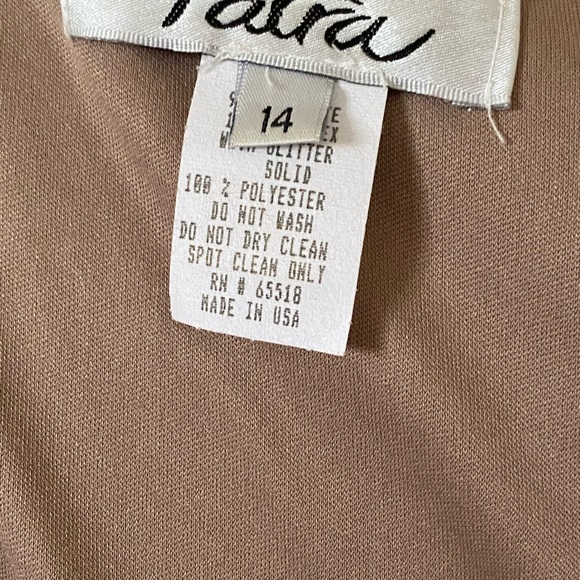 Formal Elegant Dress - Picture 8 of 8